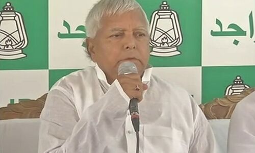 घोटाला-घोटाला वो लोग करते हैं जो खुद घोटालेबाज हैं, जू को मिट्टी नहीं बेची गई - लालू यादव