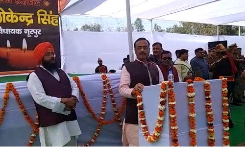 दिवंगत विधायक लोकेंद्र चौहान के घर पहुचे डिप्टी सीएम डॉ दिनेश शर्मा