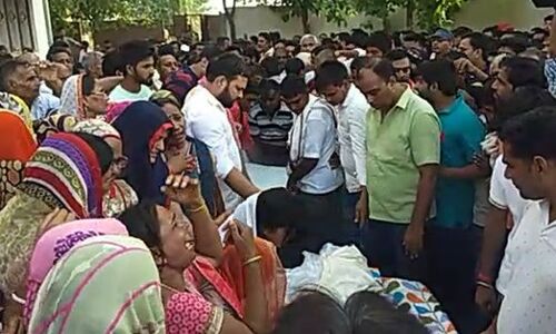 माफिया डॉन मुन्ना बजरंगी का शव पहुंचा गाँव, मचा हाहाकार