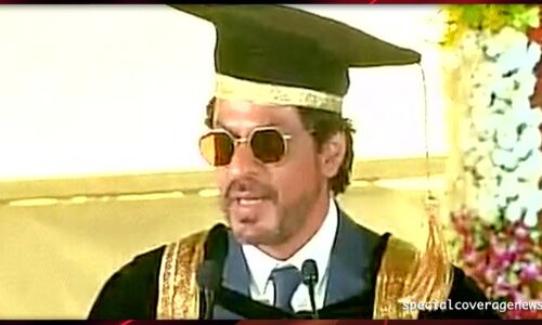 शाहरुख खान को मौलाना आजाद नैशनल उर्दू यूनिवर्सिटी से मिली डॉक्टर की उपाधि शाहरुख खान को मौलाना आजाद नैशनल उर्दू यूनिवर्सिटी से मिली डॉक्टर की उपाधि