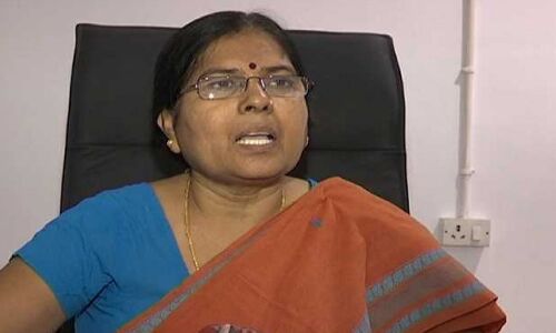 बिहार की विवादित मंत्री मंजू वर्मा ने दिया इस्तीफा.. बिहार की विवादित मंत्री मंजू वर्मा ने दिया इस्तीफा..