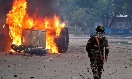 LIVE : हिंसा कर रहे डेरा के 1000 समर्थक हिरासत में, अब तक 31 की मौत, 200 घायल LIVE : हिंसा कर रहे डेरा के 1000 समर्थक हिरासत में, अब तक 31 की मौत, 200 घायल