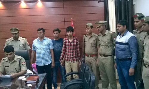 कन्नौज पुलिस ने किया सनसनीखेज मर्डर केस का खुलासा, प्रेम प्रसंग में बाधक बाप को पुत्री ने मार डाला