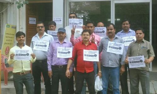 जनरल इंश्योरेंस अभिकर्ताओं की देश व्यापी हड़ताल का हरदोई में दिखा व्यापक असर