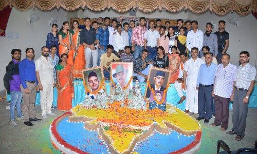 शहीद दिवस का आयोजन शहीद दिवस का आयोजन