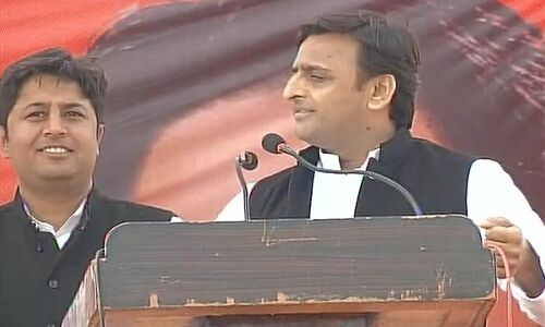 पीएम गुजरात से पलायन कर के यूपी आए और यहां से दिल्ली चले गए - CM अखिलेश पीएम गुजरात से पलायन कर के यूपी आए और यहां से दिल्ली चले गए - CM अखिलेश