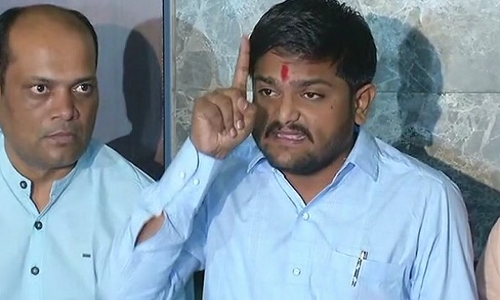 2019 के इलेक्शन में सिर्फ़ पाँच शब्द बैन कर दिए जाएँ, बीजेपी नेता किस नाम पर वोट मांगेंगे- हार्दिक पटेल 2019 के इलेक्शन में सिर्फ़ पाँच शब्द बैन कर दिए जाएँ, बीजेपी नेता किस नाम पर वोट मांगेंगे- हार्दिक पटेल