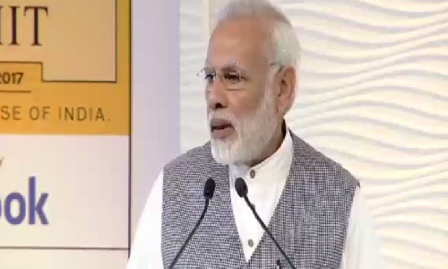 गुजरात चुनाव: प्रचार का आखिरी दिन, पीएम मोदी करेंगे 10 हजार कार्यकर्ताओं के साथ फोन पर बात