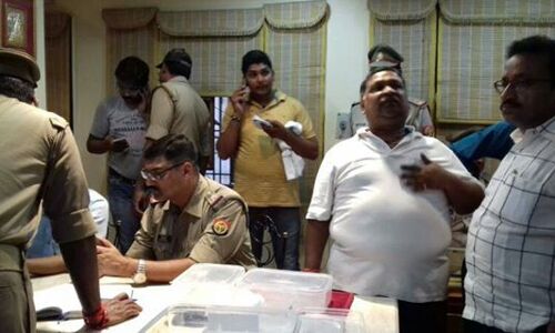 चौक में सर्राफा की दुकान से लगभग 10 करोड़ की डकैती