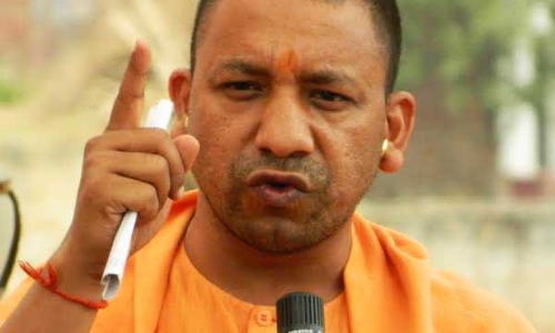 इक ओर जहाँ bjp के विधायक ने ताजमहल को इतिहास का धब्बा बताया, वही सूबे के मुख्यमंत्री योगी ताजमहल में लगाएंगे झाड़ू