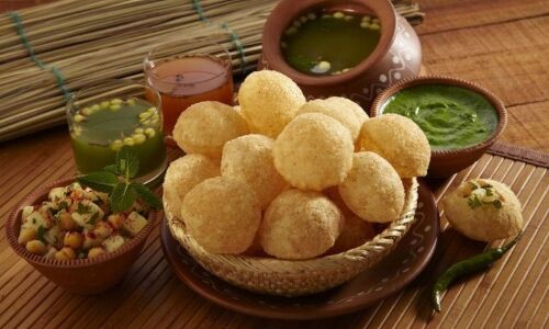 OMG... पानी पूरी में मिलाता था टॉइलट क्लीनर, 6 महीने की हुई जेल