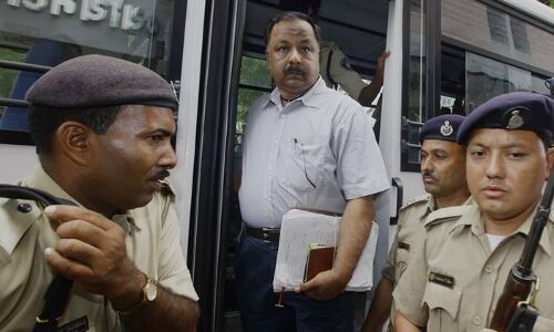 इशरत जहां फर्जी मुठभेड़ मामले में आरोपी एसपीएस अधिकारी बने तापी जिले के एसपी