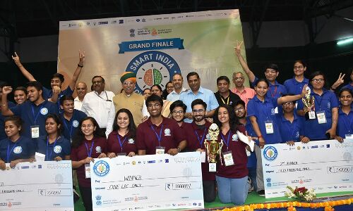 BHU:किलर कोड जीता, हैकथान- 2018 का हुआ समापन BHU:किलर कोड जीता, हैकथान- 2018 का हुआ समापन