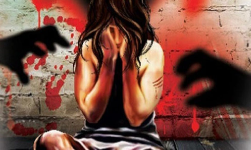 UP : 7 साल की मासूम बच्ची से चॉकलेट का लालच देकर रेप! आरोपी गिरफ्तार