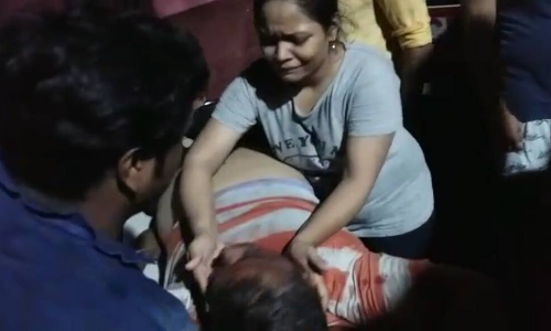 मुख्यमंत्री जी प्रशासन के चश्मे से नही बल्कि अपने आँखों से देखिए प्रदेश का हाल, एम्बुलेंस के चलते घायल की मौत