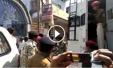 देखें विहार के एक परीक्षा केंद्र का द्रश्य, जब बोर्ड परीक्षा का सेंटर हुआ रद्द, कैसे रोई छात्राएं चीख चीख कर