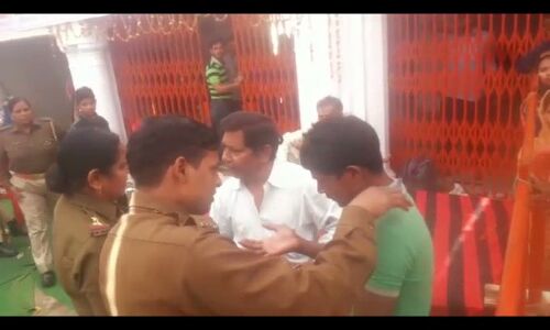 यूपी के मुरादाबाद में चोर की लाइव पिटाई