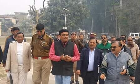 डीएम और एसपी ने आईटीआई, सी एस एन कालेज व स्ट्रांग रूम का भ्रमण कर भौतिक रूप से सत्यापन किया डीएम और एसपी ने आईटीआई, सी एस एन कालेज व स्ट्रांग रूम का भ्रमण कर भौतिक रूप से सत्यापन किया