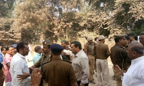 हाय रे योगी शासन हाय रे प्रशासन सुलग रहा जौनपुर, जिला प्रसाशन पर उठ रहे चार बड़े सवाल!