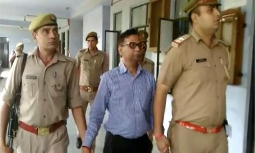 नोएडा ऑथोरिटी घोटाले में पीसी गुप्ता ने खोले कई अहम राज, ये अधिकारी भी हुए गायब