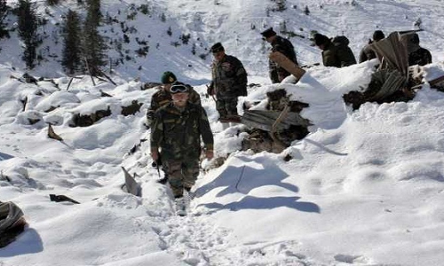 जम्मू कश्मीर में हिमस्खलन होने से 5 जवान हुए लापता, सेना का सर्च ऑपरेशन जारी