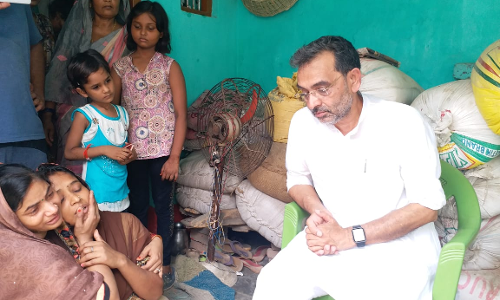 मंत्री उपेंद्र कुशवाहा पहुंचे सिवान मंत्री उपेंद्र कुशवाहा पहुंचे सिवान