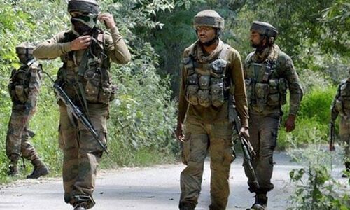 जम्मू-कश्मीर: पुलवामा में पुलिस स्टेशन पर आतंकी हमला, दो पुलिसकर्मी घायल