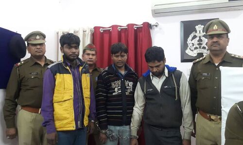 मुरादाबाद पुलिस ने लुट में प्रयुक्त इनोवा समेत तीन आरोपी किये गिरफ्तार