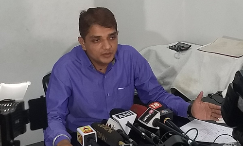 अश्विनी पटेल ने पूंछा हार्दिक पटेल से सवाल, हिल गया गुजरात