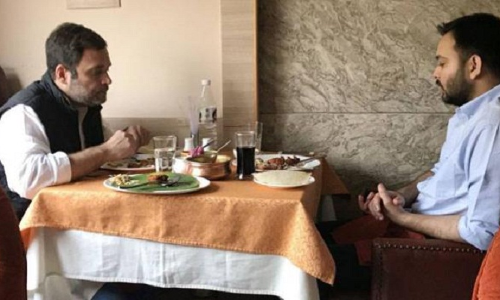 जब राहुल और तेजस्वी ने एक साथ किया लंच, सोशल मीडिया पर यूजर्स ने ऐसे ली चुटकी