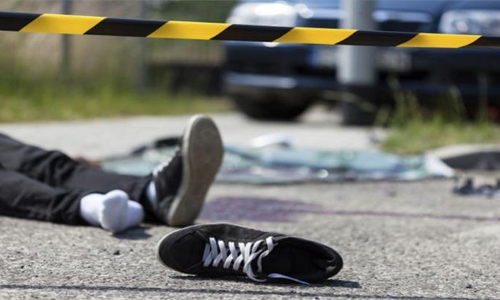 अभी अभी बनारस के सनबीम स्कूल के वरुणा ब्रांच से 12वीं के छात्र ने छत से लगायी छलांग, मौत