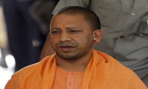 योगी सरकार के फैसले से सरकारी डॉक्टरों में मचा हड़कंप योगी सरकार के फैसले से सरकारी डॉक्टरों में मचा हड़कंप