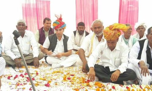 अलवर जिले के सरस डेयरी के चेयरमैन बन्नाराम मीणा ने कोठारी बास दुध समिति पर बोनस वितरित किया अलवर जिले के सरस डेयरी के चेयरमैन बन्नाराम मीणा ने कोठारी बास दुध समिति पर बोनस वितरित किया