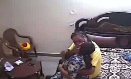 सामने आया इस पूर्व मंत्री का एमएमएस, नेता जी हुए फरार! Video Viral सामने आया इस पूर्व मंत्री का एमएमएस, नेता जी हुए फरार! Video Viral