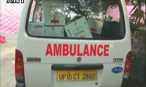 यूपी के इस शहर में डॉक्टरों की पार्टी में एम्बुलेंस से ढोयी गयी शराब , मनोरंजन के लिए बुलाई गयी रशियन डांसर