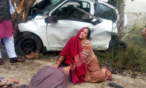 हरदोई में काकुमाऊ गांव के निकट पेंड से टकराई कार, संजय सिंह की दर्दनाक मौत हरदोई में काकुमाऊ गांव के निकट पेंड से टकराई कार, संजय सिंह की दर्दनाक मौत