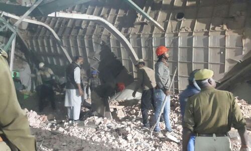 एचएल शुगर मिल में जोरदार धमाका, दो की मौत एक दर्जन से ज्यादा मजदुर घायल एचएल शुगर मिल में जोरदार धमाका, दो की मौत एक दर्जन से ज्यादा मजदुर घायल