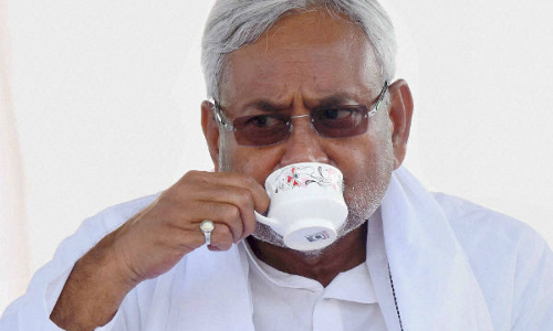 छापेमारी मामले को लेकर CM नीतीश ले सकते हैं कोई बड़ा फैसला, अधिकारी व नेता तलब