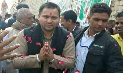 तेजस्वी के तीन सवाल, अंतरात्मा बाबू है कोई जबाब?