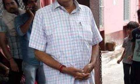 गोरखपुर बीआरडी मौत कांड से अलर्ट DM अचानक पहुँचे सरकारी अस्पताल