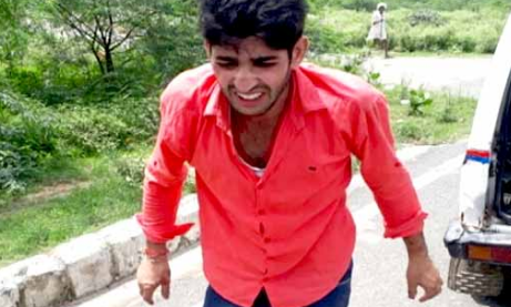 नोएडा पुलिस की बड़ी सफलता, मुठभेड़ के बाद 15 हजार का ईनामी बदमाश तोता गिरफ्तार