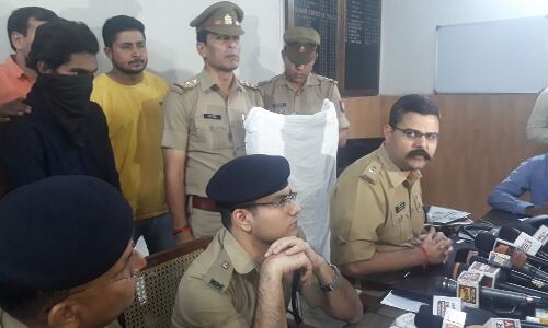 गाजियाबाद पुलिस ने किया बरामद अपह्रत बच्चे का शव, दो अपहर्ता किये गिरफ्तार गाजियाबाद पुलिस ने किया बरामद अपह्रत बच्चे का शव, दो अपहर्ता किये गिरफ्तार