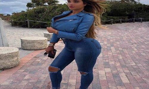 देखें तस्वीरें: रशियन किम कार्दशियन ने बिना सर्जरी पाया ऐसा फिगर