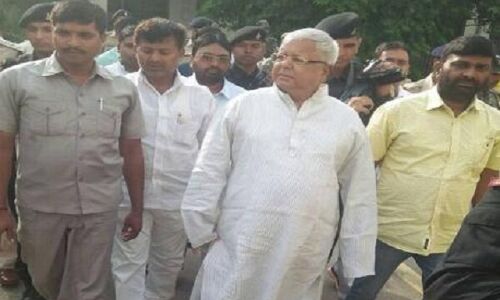 चारा घोटाला: CBI की विशेष कोर्ट में हाजिर हुए लालू प्रसाद, जगन्नाथ मिश्रा