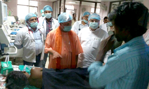 योगी जी गोरखपुर में आये तो शर्म आयी या नहीं?