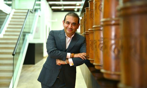 #PNBScam : नीरव मोदी के ठिकानों पर ED के छापे, मुंबई स्थित घर की तलाशी