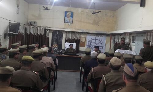 एसपी कासगंज सुनील कुमार ने ली क्राइम मीटिंग, अपराध पर कसा शिकंजा