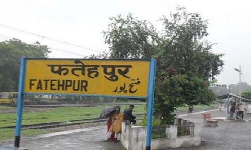 फतेहपुर में 4000 साड़ियां बरामद,गायत्री प्रजापति के नाम है बिल फतेहपुर में 4000 साड़ियां बरामद,गायत्री प्रजापति के नाम है बिल