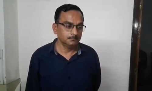 मुरादाबाद जीआरपी ने पकड़ा फर्जी प्रमुख सचिव, नटवरलाल के उड़े होश