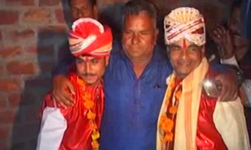 अनोखी शादी : लड़के ने लड़के के साथ लिए सात फेरे, जानिए पूरा मामला?